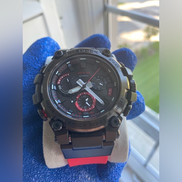 SOLD: Casio - G-Shock MT-G - 52mm - Picture 6 of 7